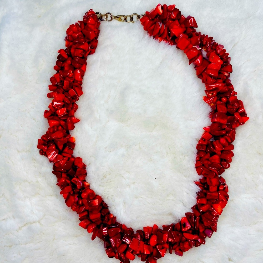 Natural Coral Chip  Red Necklace
